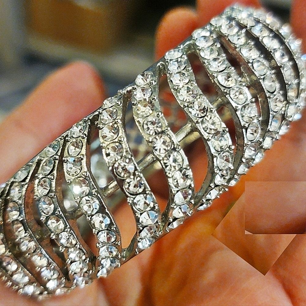 Vintage Chunky Silver Tone Rhinestones Zirconia Hinged Cuff Lattice Bracelet - Picture 1 of 14